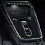 Audi A3 Uyumlu Vites Etrafı 5D Karbon Görünümlü TPU Koruma 2025-2026